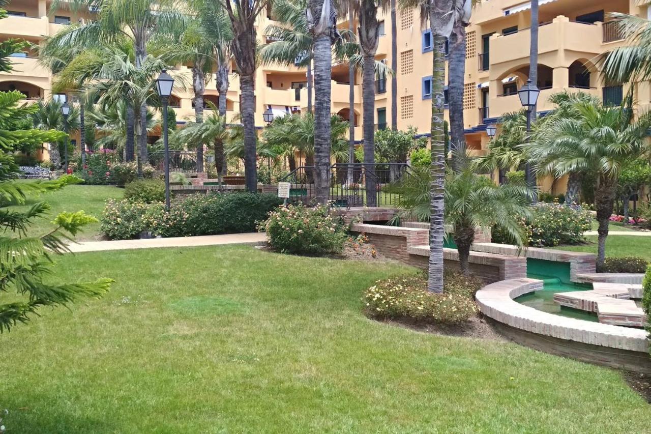 Apartamento Estudio Los Naranjos De Nueva Alcantara マルベーリャ エクステリア 写真
